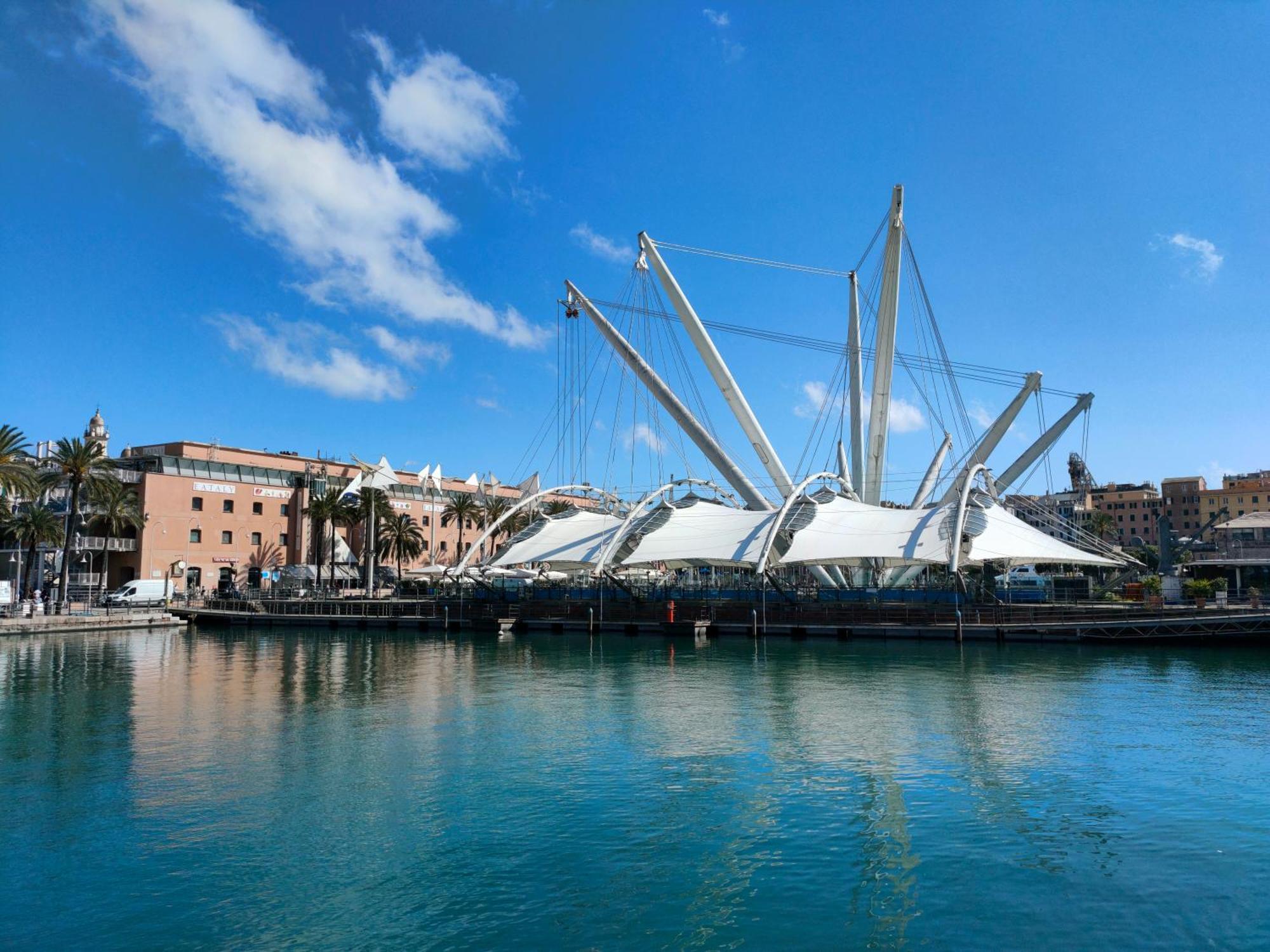 Rooms Ponte Calvi Генуя Экстерьер фото