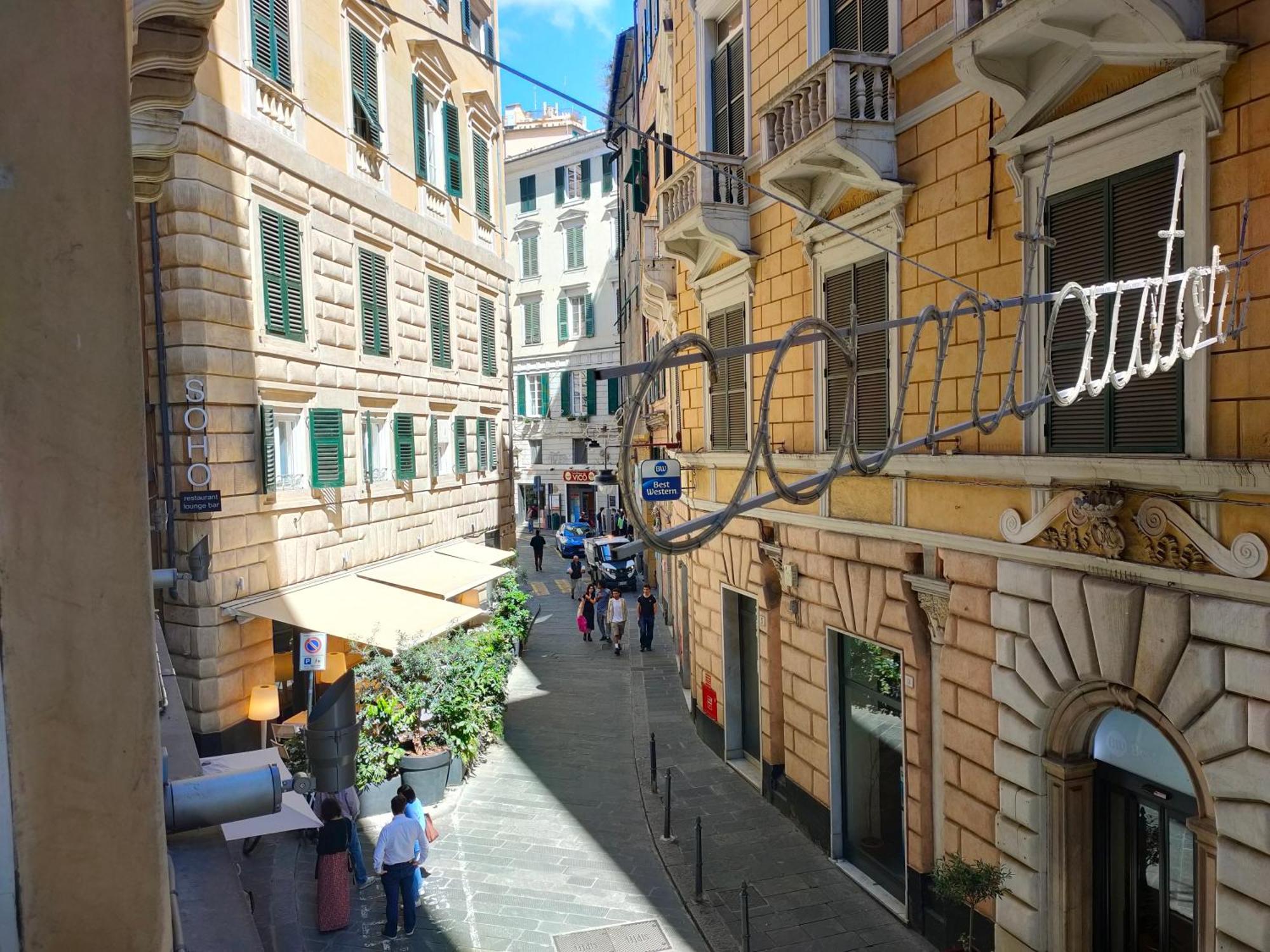 Rooms Ponte Calvi Генуя Экстерьер фото